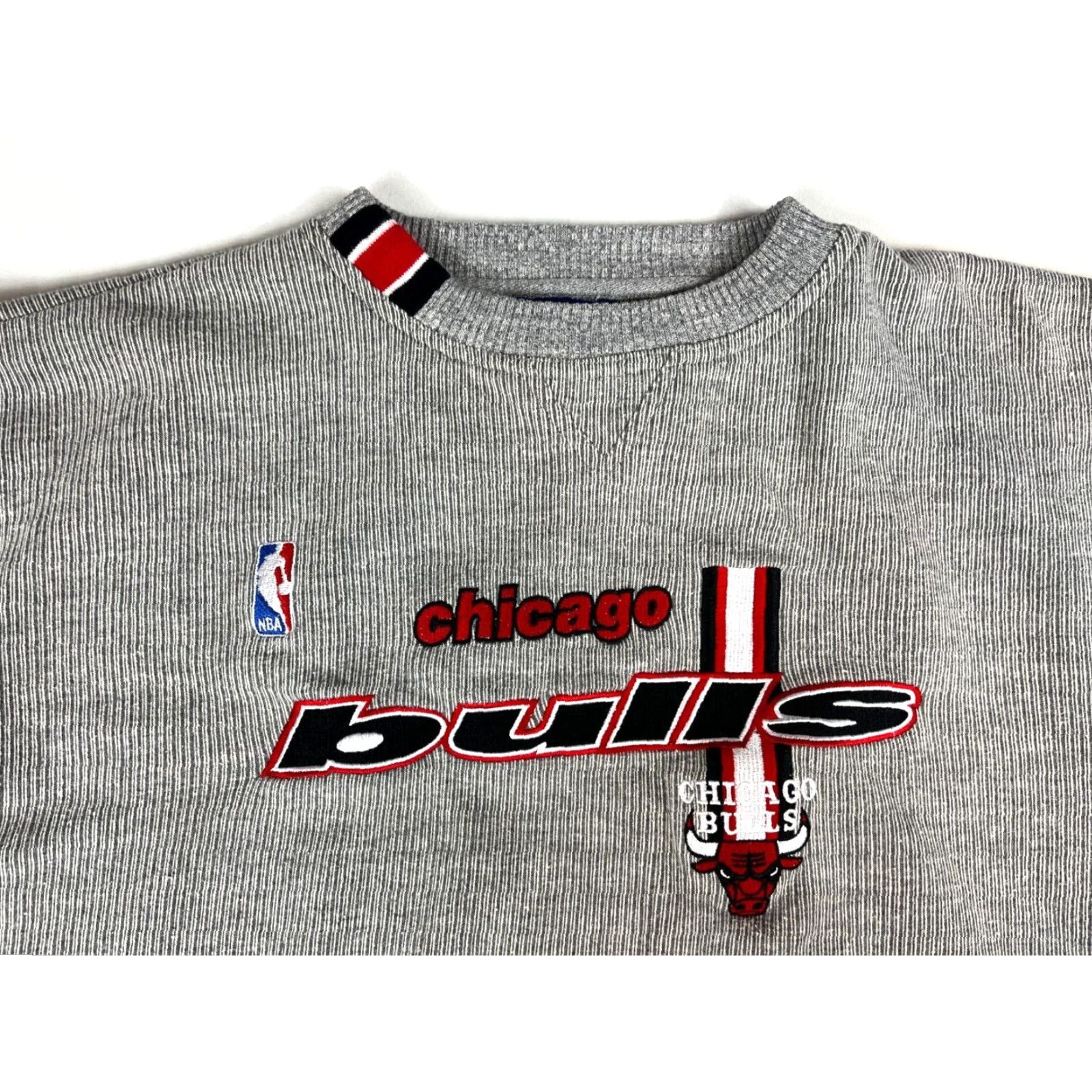 Logo Athletic Logo Athletic Men’s Chicago Bulls Sweatshirt Crewneck 2XL Gray Embroidered NBA Vintage 90s Sports Mens Size US XXL / EU 58 / 5 - 5 Thumbnail