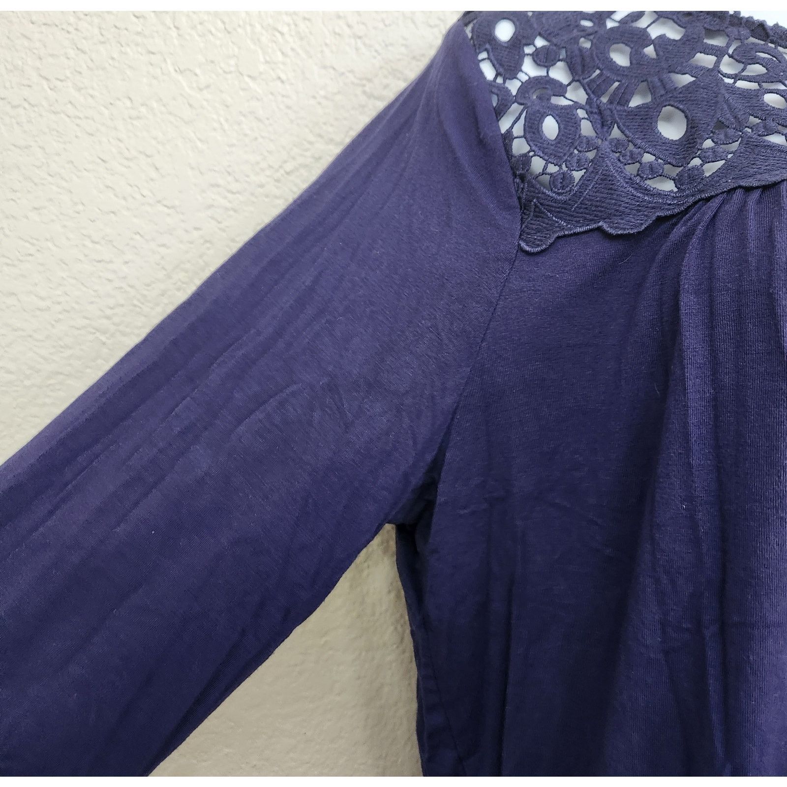 Other Philosophy Blue Crochet/Lace Round Neck Top Large Pleated Size L / US 10 / IT 46 - 3 Thumbnail