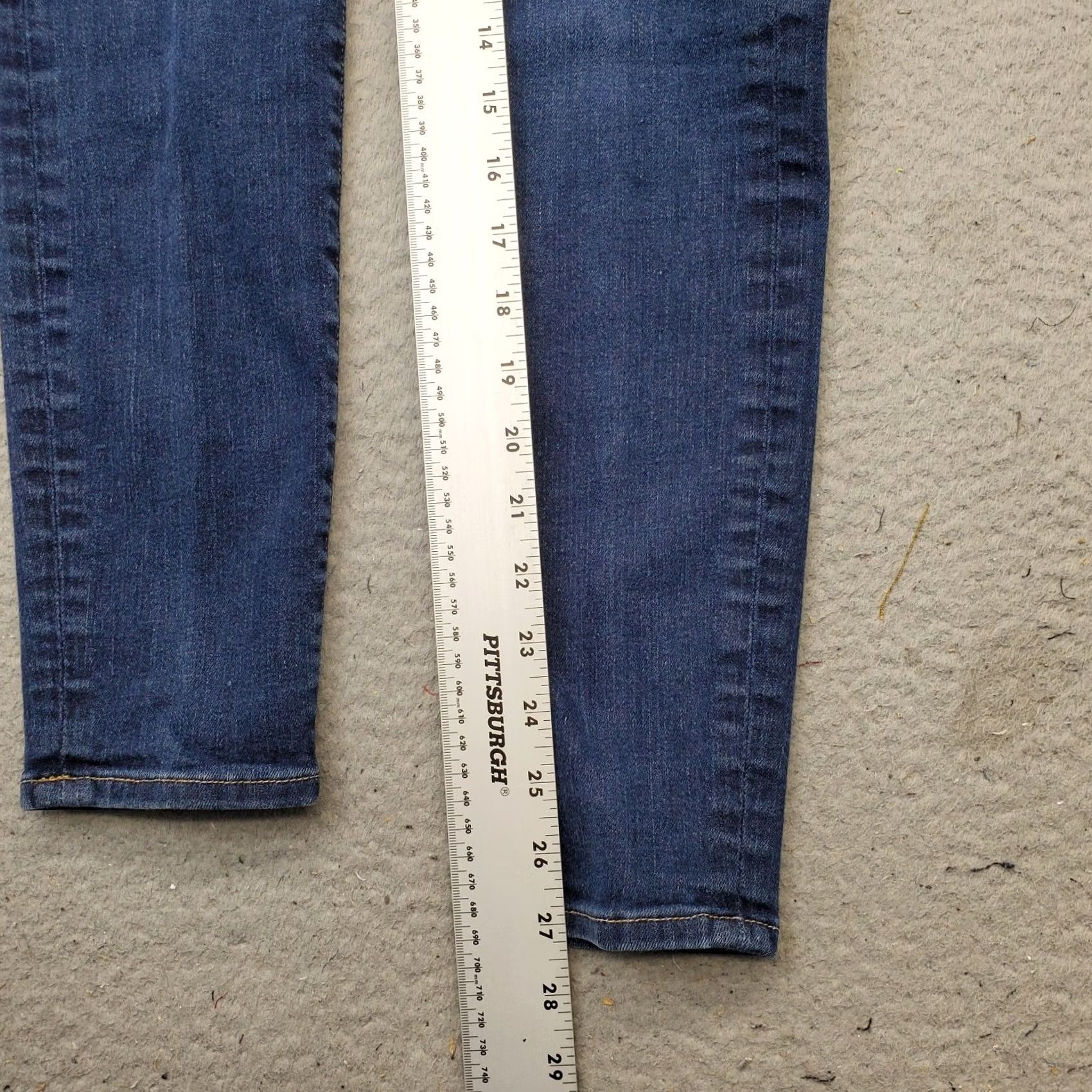 Frame Frame Women's Jeans 26 Blue Denim Frame Le High Cropped Stretch Skinny 5-Pocket Regular Waist Inseam 27.25" - 34.25" Outseam Size 26" / US 2 / IT 38 - 4 Thumbnail