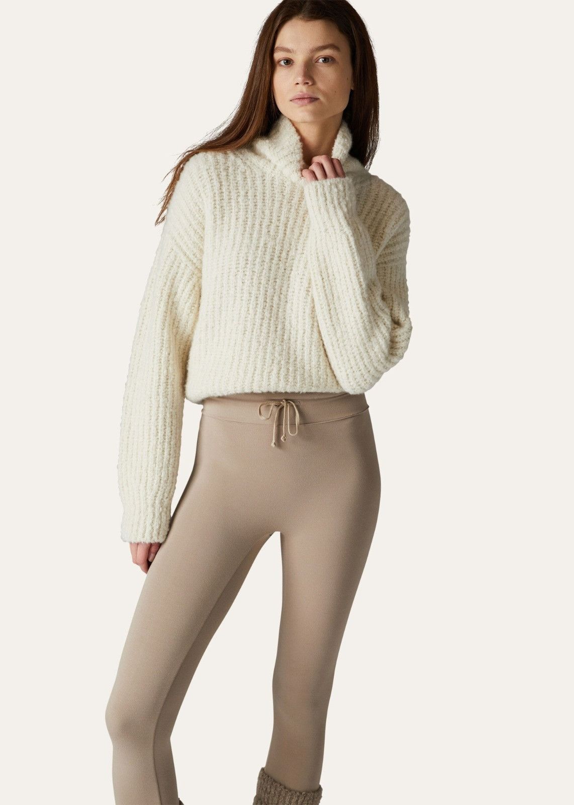 Loro Piana o1srvl11e1125 FAM6680 Cocooning Turtleneck Sweater in Ivory Size S / US 4 / IT 40 - 2 Thumbnail