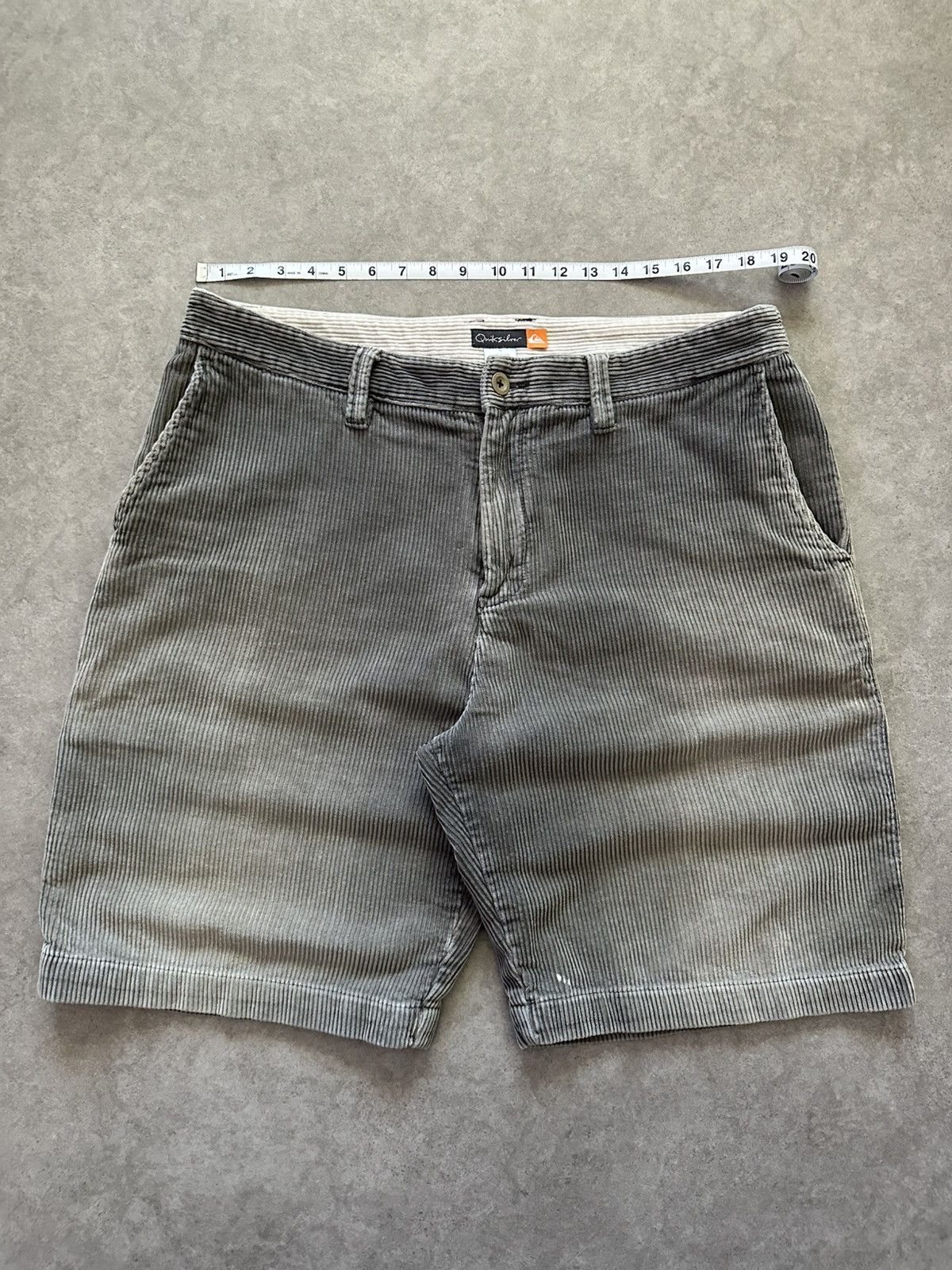 Quiksilver Vintage Quiksilver Corduroy Shorts Y2K Faded Skater Surfer Size US 36 / EU 52 - 7 Thumbnail