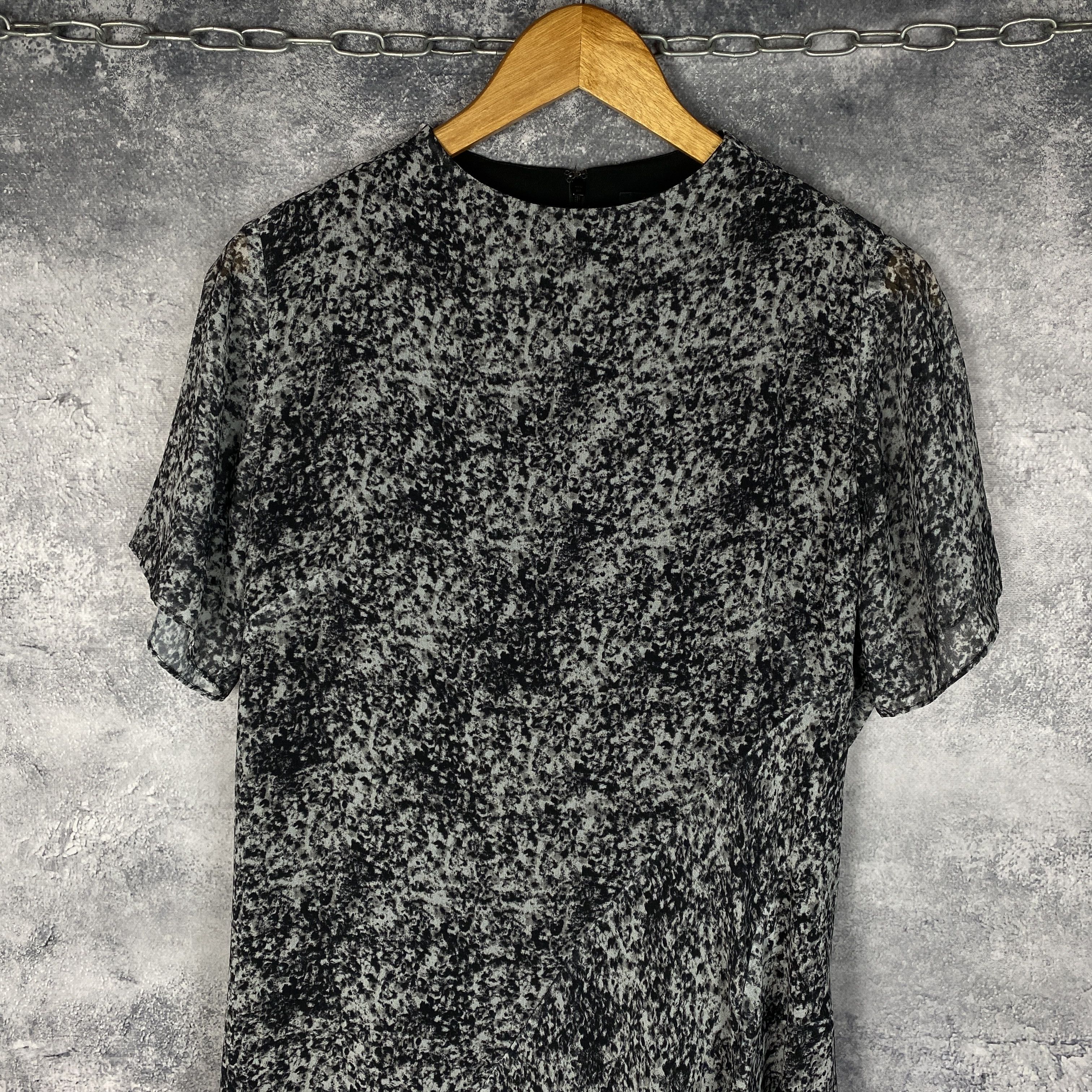 Allsaints Allsaints Dress Women's Size US 6 Gray Short Sleeve Size M / US 6-8 / IT 42-44 - 2 Thumbnail