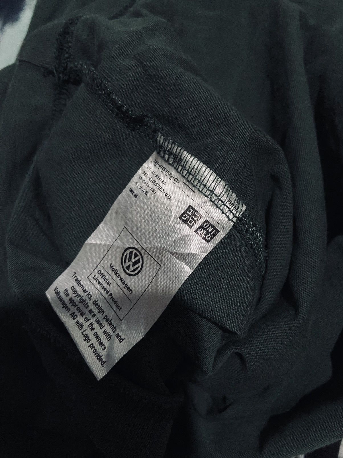 Uniqlo Volkswagen Car Print Tee Size US M / EU 48-50 / 2 - 6 Thumbnail