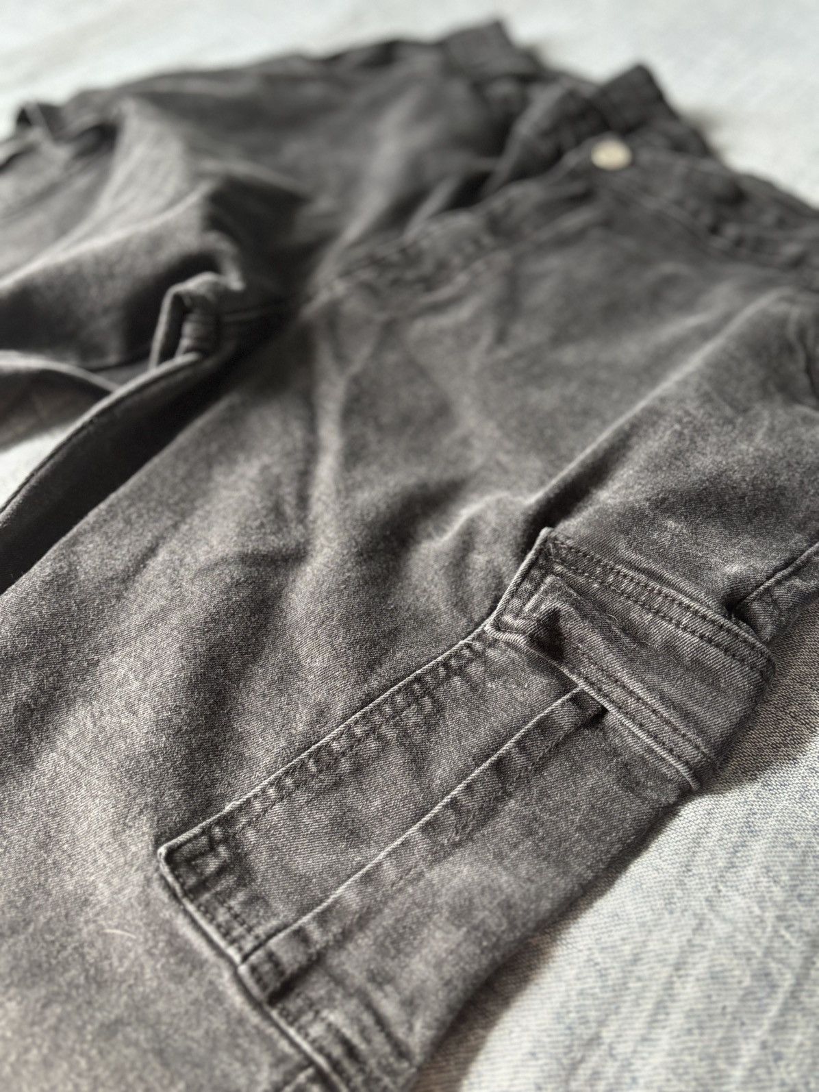 Other Black Washed Y2K Cargo Jeans Size US 32 / EU 48 - 3 Thumbnail