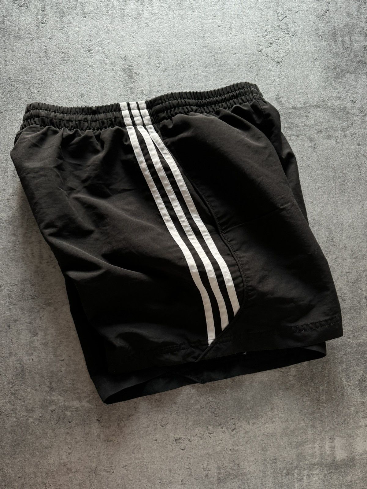 Adidas × Vintage Vintage Y2K Adidas Pinterest Shorts Streetwear 90s Size US 32 / EU 48 - 12 Thumbnail