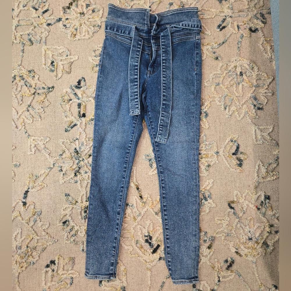 Express Express Ultra High Rise Skinny Jean Size 25" / US 0 / IT 36 - 1 Thumbnail