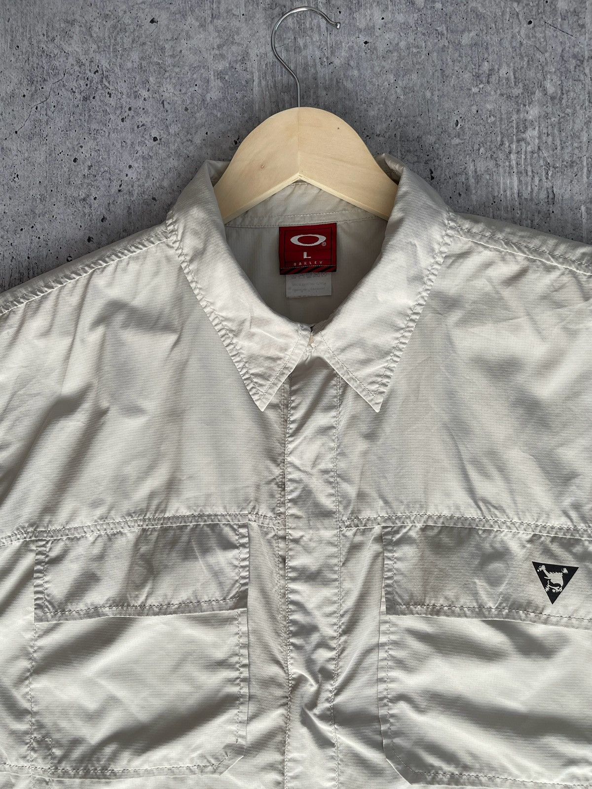Oakley × Vintage Oakley Vintage Very Light Weight Summer Shirt With Logo Size US L / EU 52-54 / 3 - 2 Thumbnail