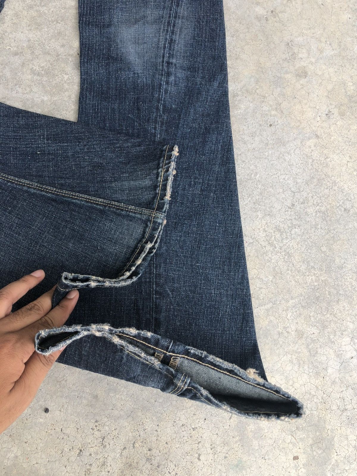 Levi's Flared Levis Engineered Bootcut Distressed Denim Size US 30 / EU 46 - 13 Thumbnail