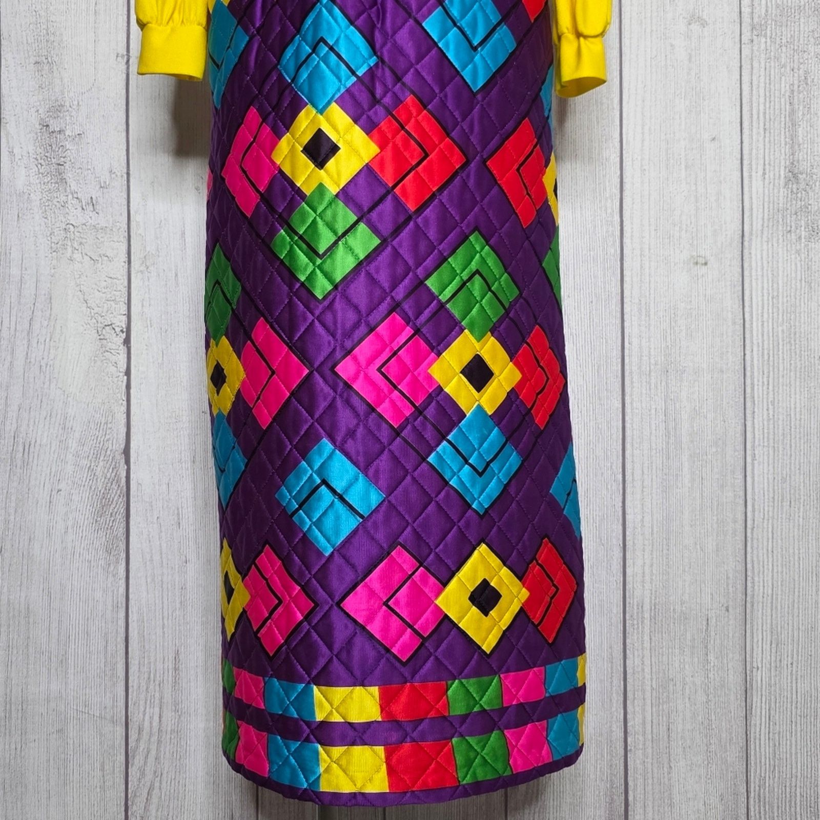 Vintage VTG Vivid Groovy Maxi Dress Dagger Collar Quilted Skirt Size XS / US 0-2 / IT 36-38 - 4 Thumbnail