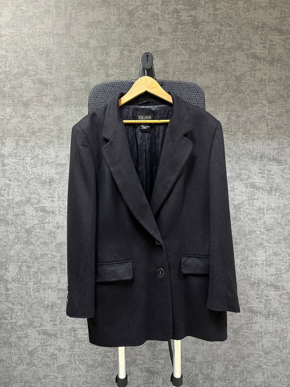 Escada × Vintage Vintage Escada Black Wool Blazer Size 38R - 3 Thumbnail