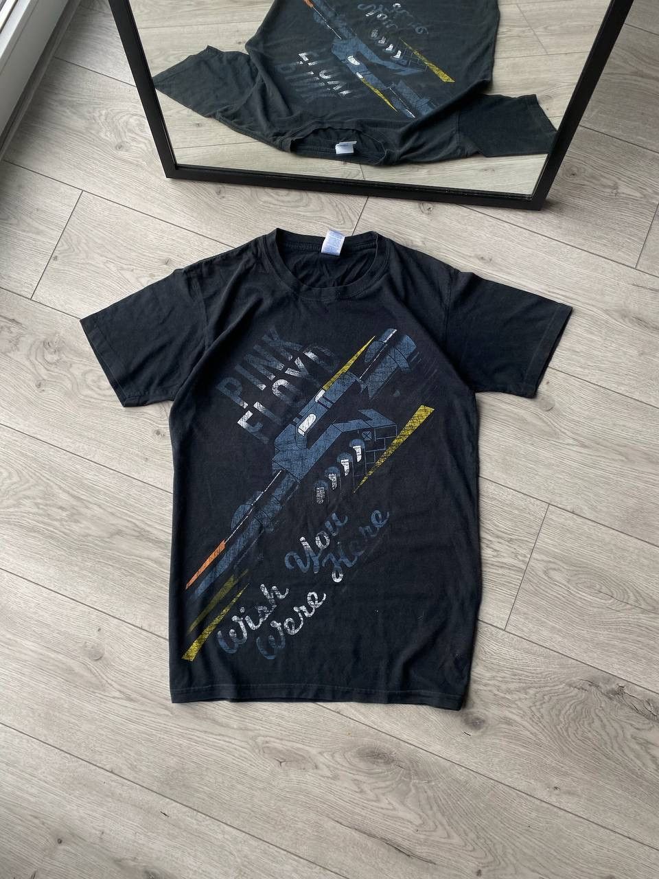 Band Tees × Pink Floyd × Vintage Vintage 90's Pink Floyd Wish You Were Here Tour T-shirt M Size US M / EU 48-50 / 2 - 1 Thumbnail