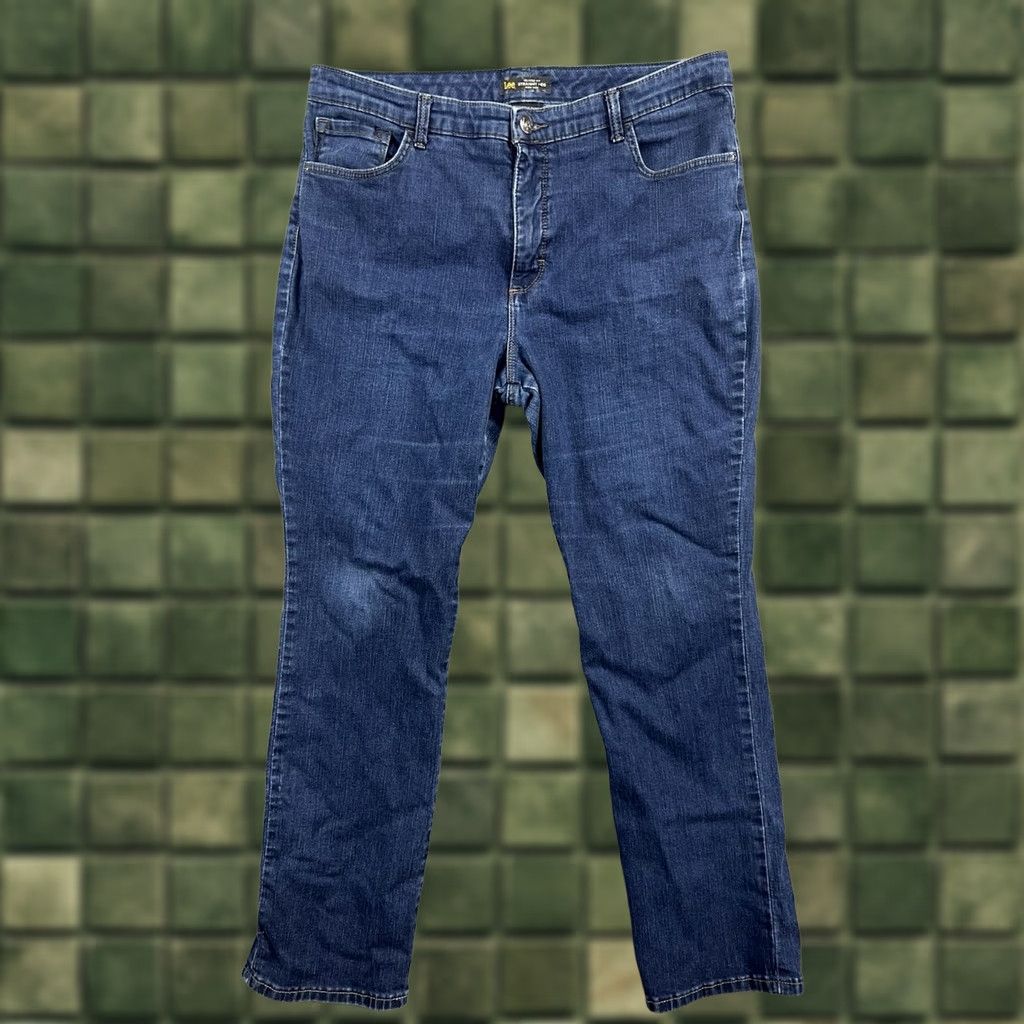 Lee Lee Jeans Relaxed Fit Straight Leg High Rise Denim 18M Women’s Slimming Stretch Pockets Blue 34x27 Regular Modern Denim Jeans Womens Size 24" / US 00 / IT 34 - 1 Thumbnail