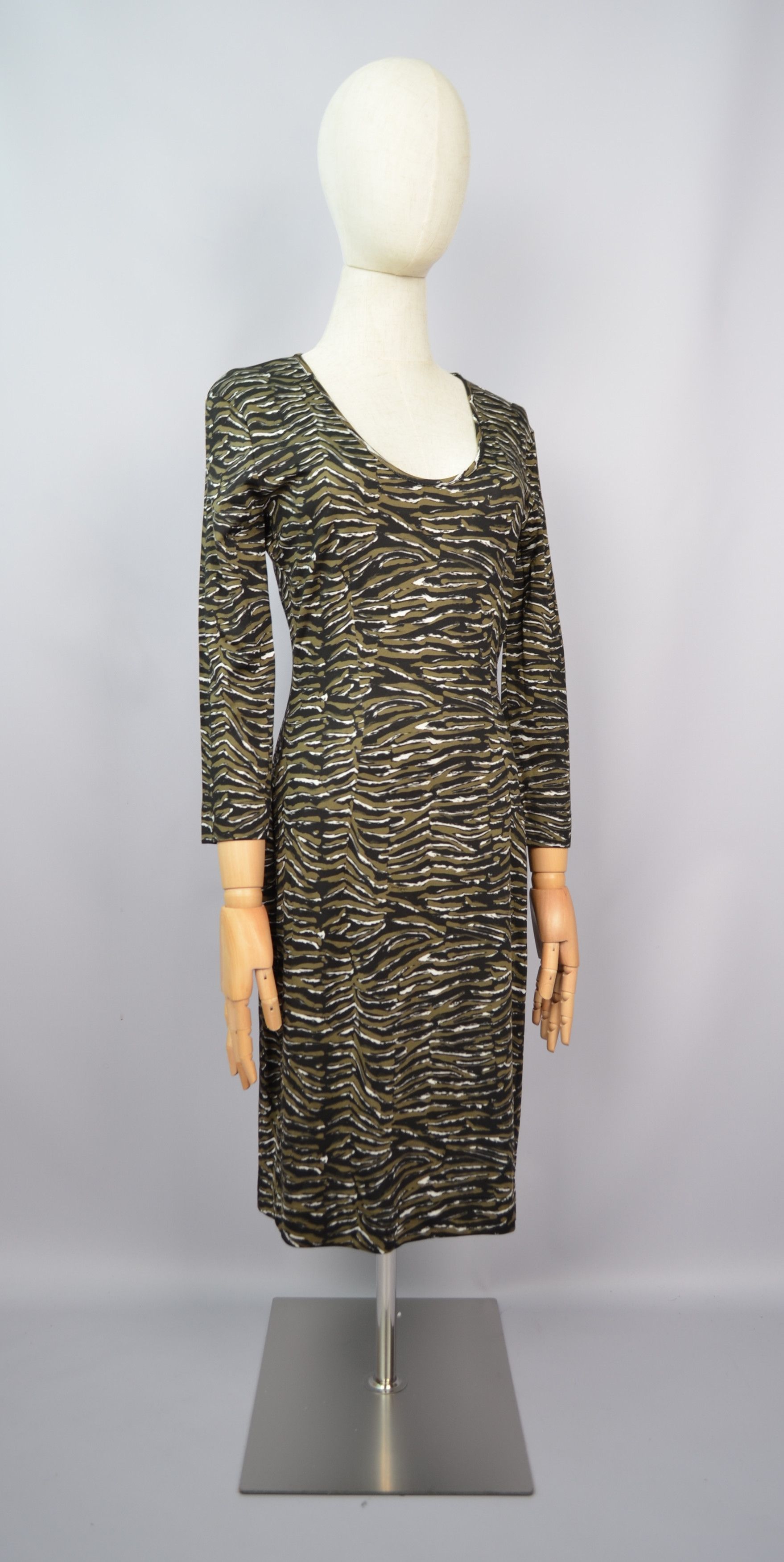 Just Cavalli × Roberto Cavalli Just Cavalli 3/4 Sleeve Fitted Stretch Dress Zebra Print 44 Size M / US 6-8 / IT 42-44 - 8 Thumbnail