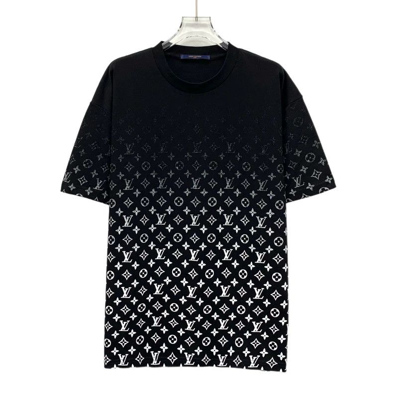 Louis Vuitton Louis Vuitton Black logo, full print, cotton, crewneck, sh Size US M / EU 48-50 / 2 - 1 Thumbnail