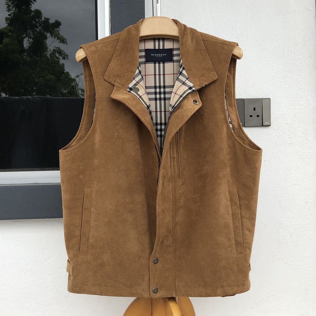 Burberry Burberry London Lined Novacheck Vest Jacket Size US M / EU 48-50 / 2 - 2 Thumbnail