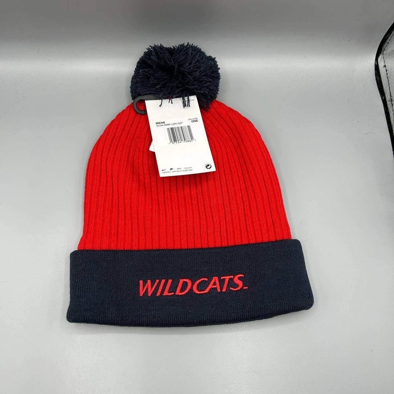 Nike Arizona Wildcats x Nike Hat Men Red Cuffed Beanie Pom Pom Size ONE SIZE - 2 Thumbnail