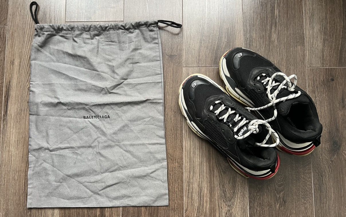 Balenciaga Balenciaga Triple S Size US 7 / EU 40 - 1 Thumbnail