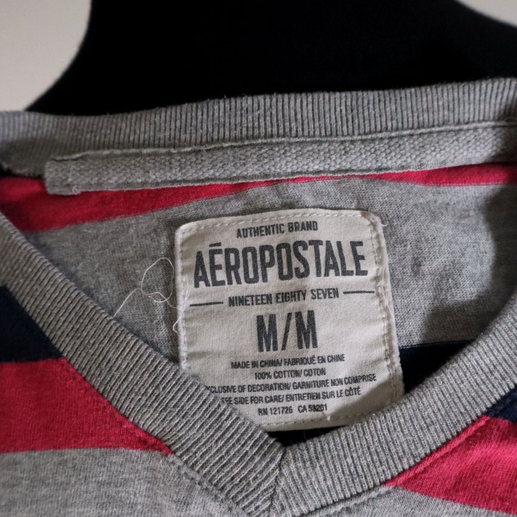 Vintage Aéropostale Shirt Mens Medium Casual V-Neck Striped Short Sleeve Tee Size US M / EU 48-50 / 2 - 7 Thumbnail