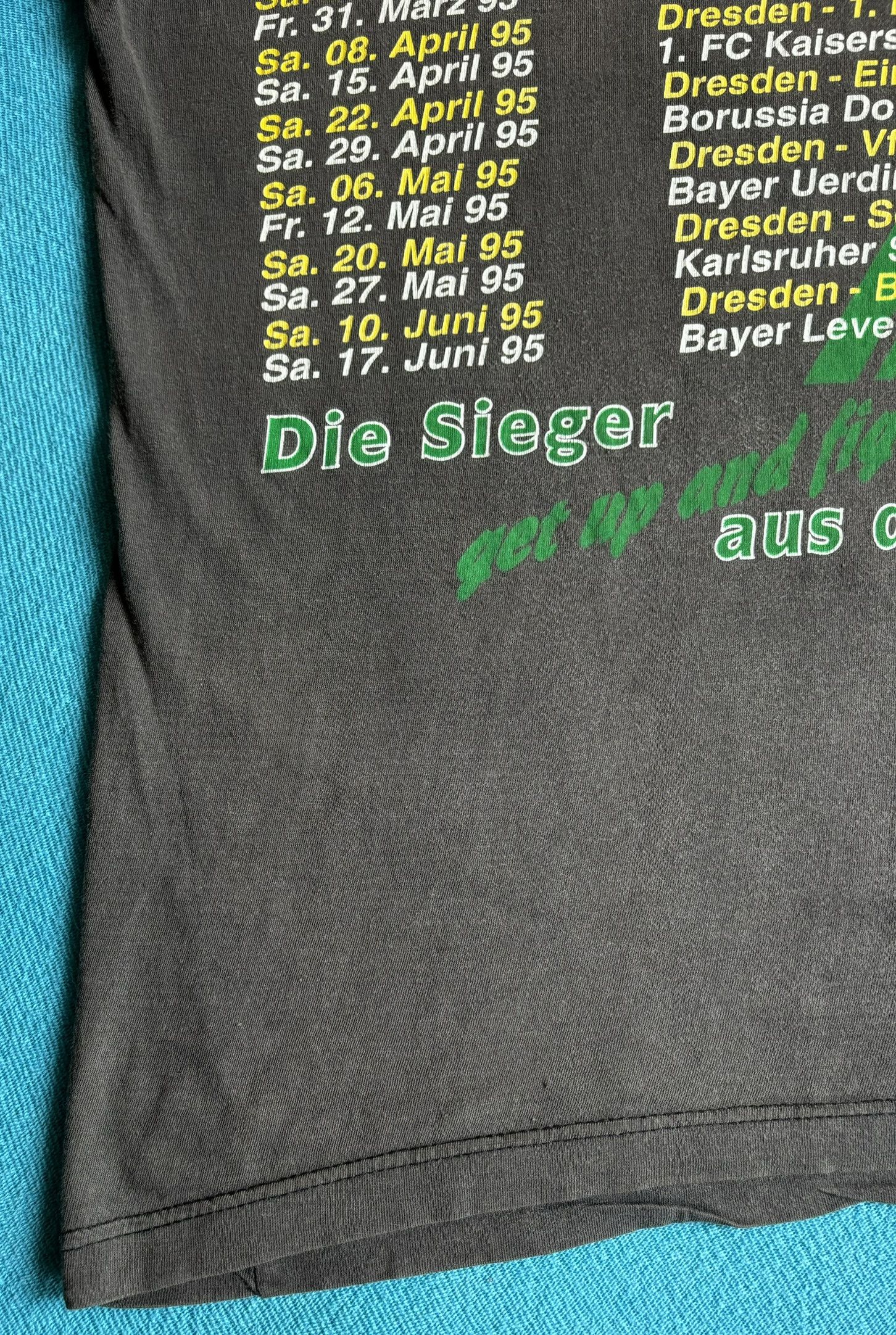 Vintage Dynamo Dresden Soccer 1995 Hessner by CHW T-shirt Roz. S Size US S / EU 44-46 / 1 - 18 Thumbnail