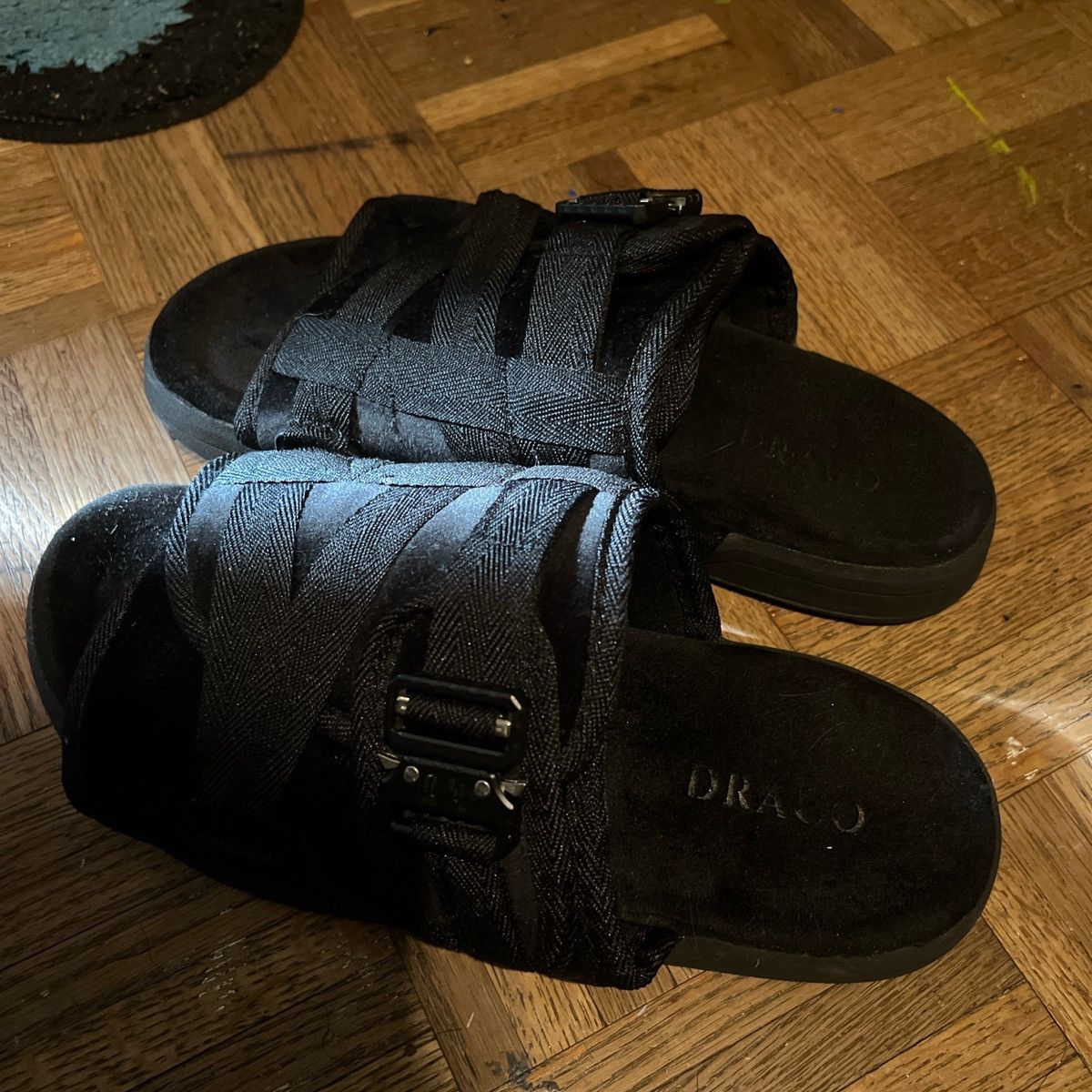 Draco Slides Draco Slides Size US 10 / EU 43 - 1 Thumbnail