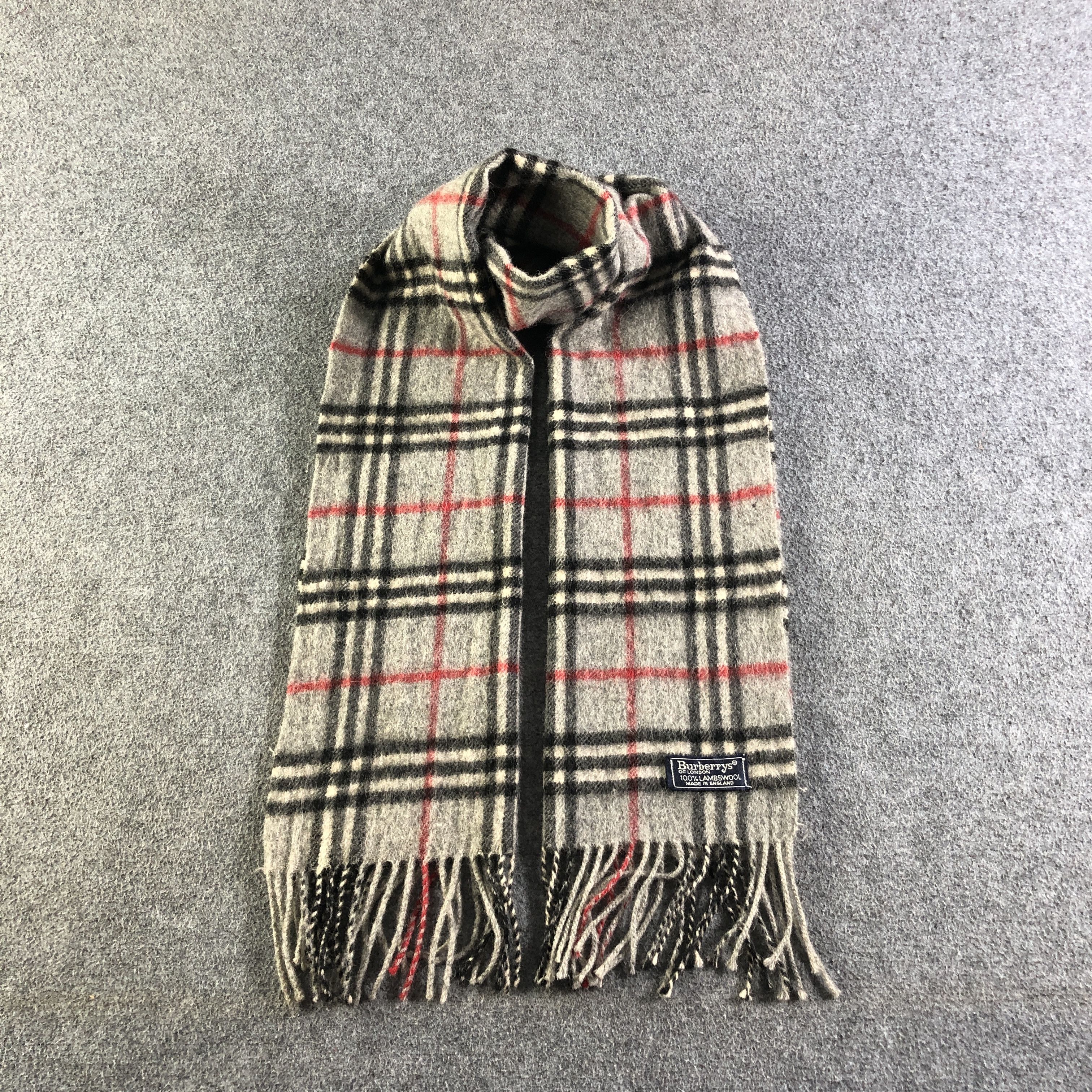Burberry Burberrys Nova Check Grey Wool Scarf Muffler V2700 Size ONE SIZE - 1 Thumbnail