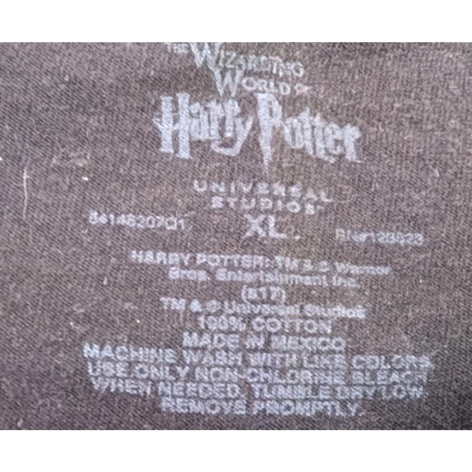 Vintage VINTAGE Universal Studios Harry Potter T-Shirt XL Black Crew Neck Short Sleeve Unisex Adults Graphic Print 2000s The Wizarding World of Harry Potter Size US XL / EU 56 / 4 - 5 Thumbnail