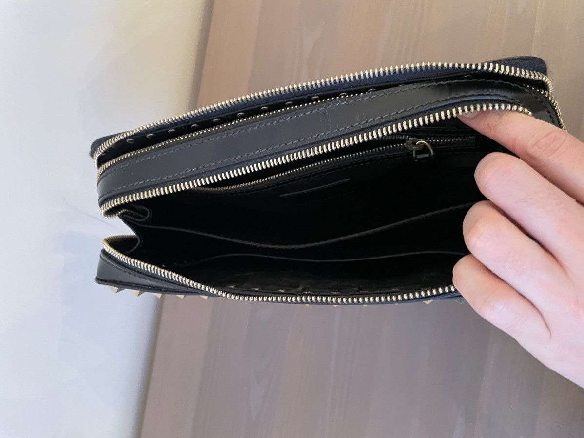 Valentino Valentino Garavani men’s RockStudded pouch Size ONE SIZE - 6 Thumbnail