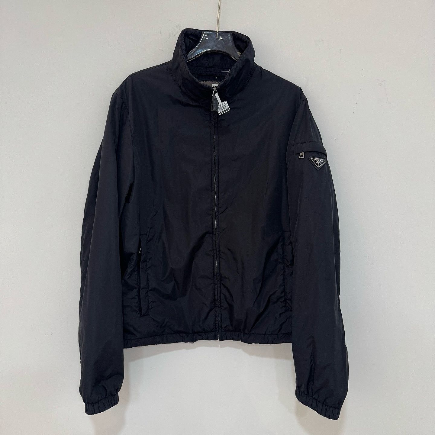 Prada Prada Triangle Logo Nylon Jacket Size 46 Size US S / EU 44-46 / 1 - 1 Thumbnail