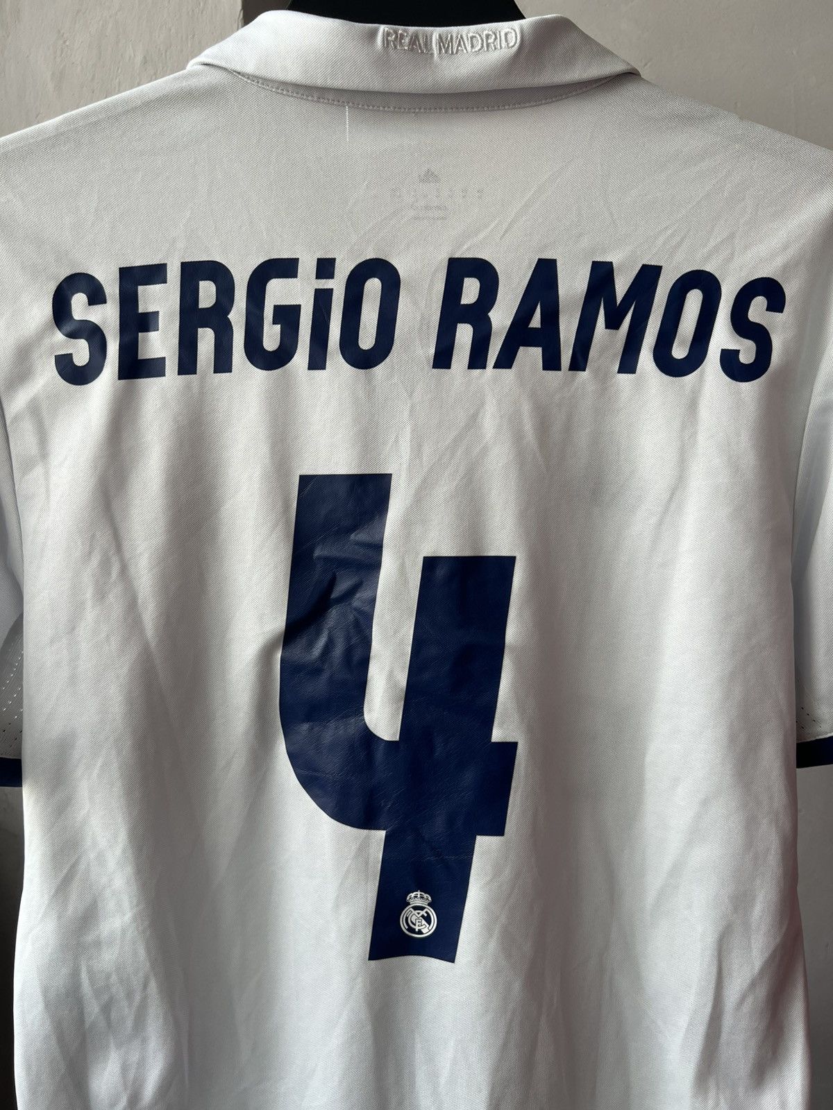 Adidas 2014/15 REAL MADRID #4 SERGIO RAMOS HOME SOCCER JERSEY SHIRT Size US M / EU 48-50 / 2 - 17 Thumbnail