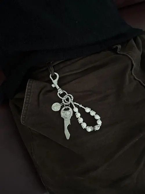 Jewelry White Skeleton keychain,Jeans KeyChain,Y2k Keychain Size ONE SIZE - 5 Thumbnail