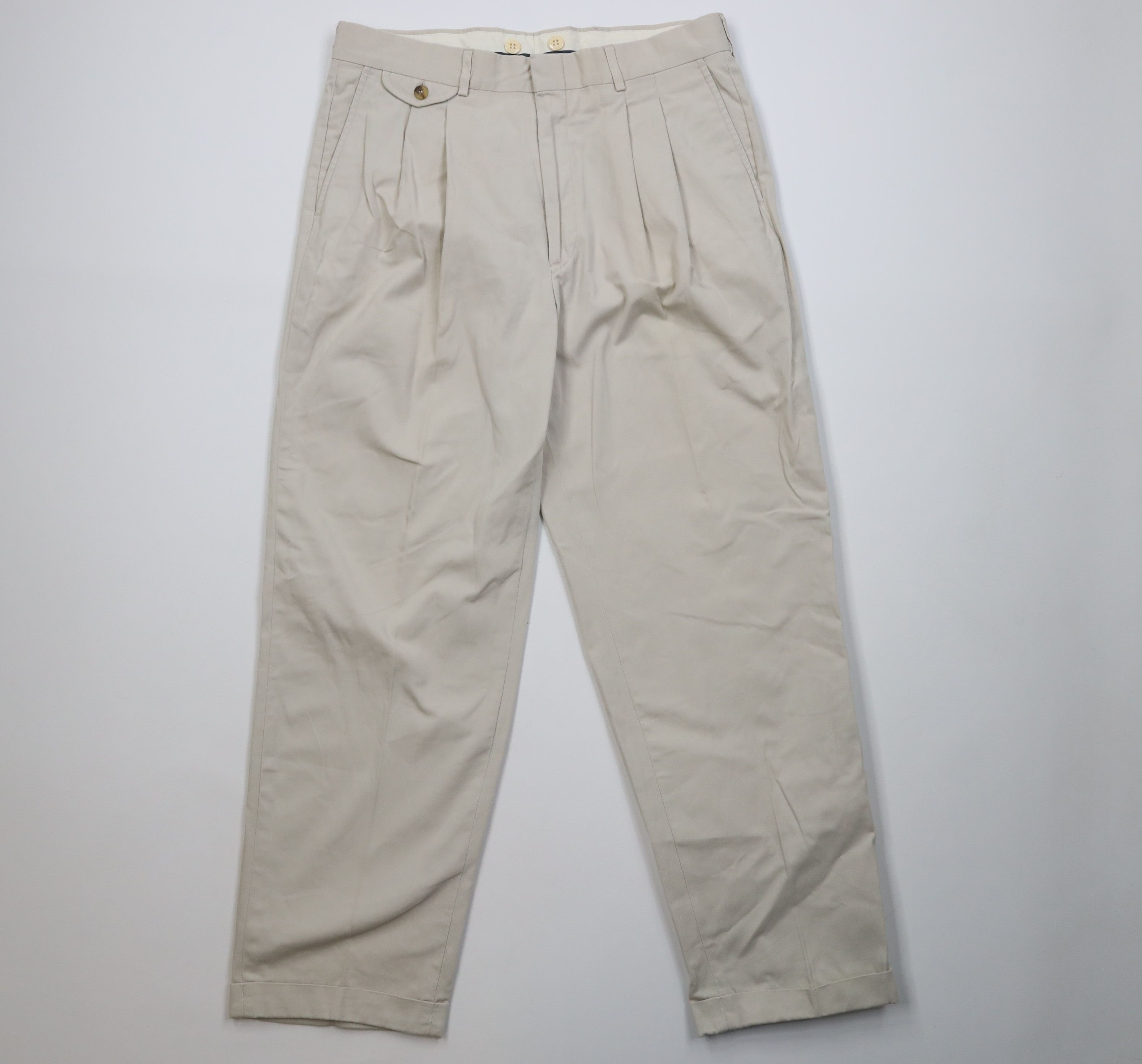 Eddie Bauer Vintage 90s Eddie Bauer Pleated Straight Leg Chino Pants USA Size US 34 / EU 50 - 1 Thumbnail