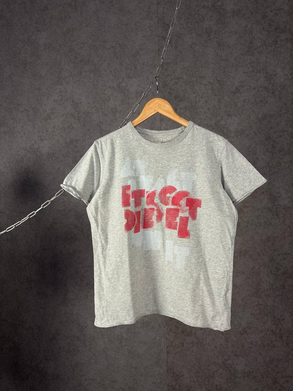 Diesel Diesel vintage designer center logo tee Size US S / EU 44-46 / 1 - 1 Thumbnail
