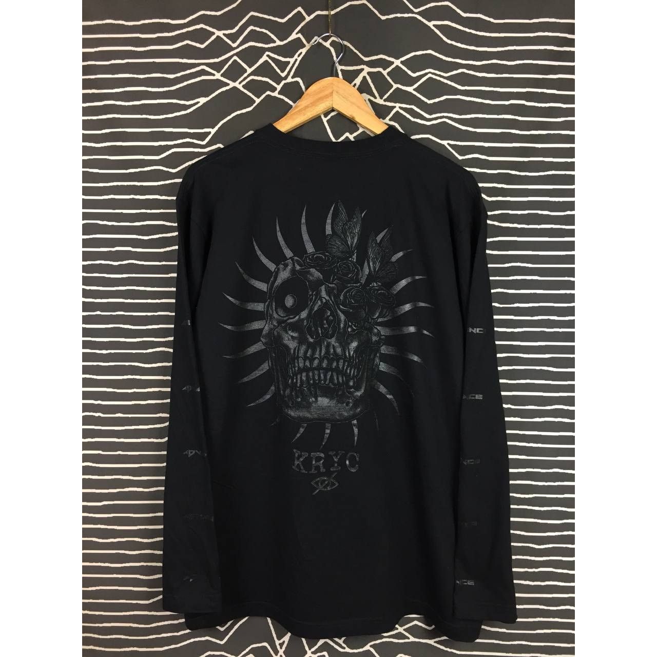 Japanese Brand Kryclothing Skull Flower Graphic Longsleeve Tee Size US XL / EU 56 / 4 - 1 Thumbnail