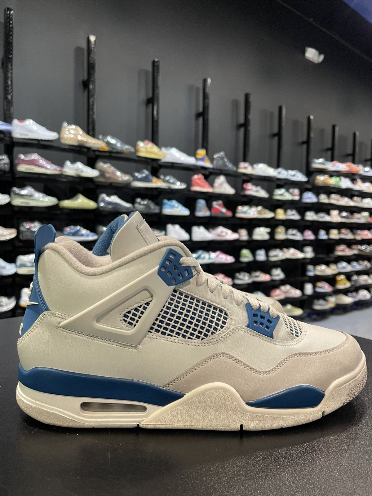 Jordan Brand Size 13 - Jordan 4 Military Blue Size US 13 / EU 46 - 3 Thumbnail