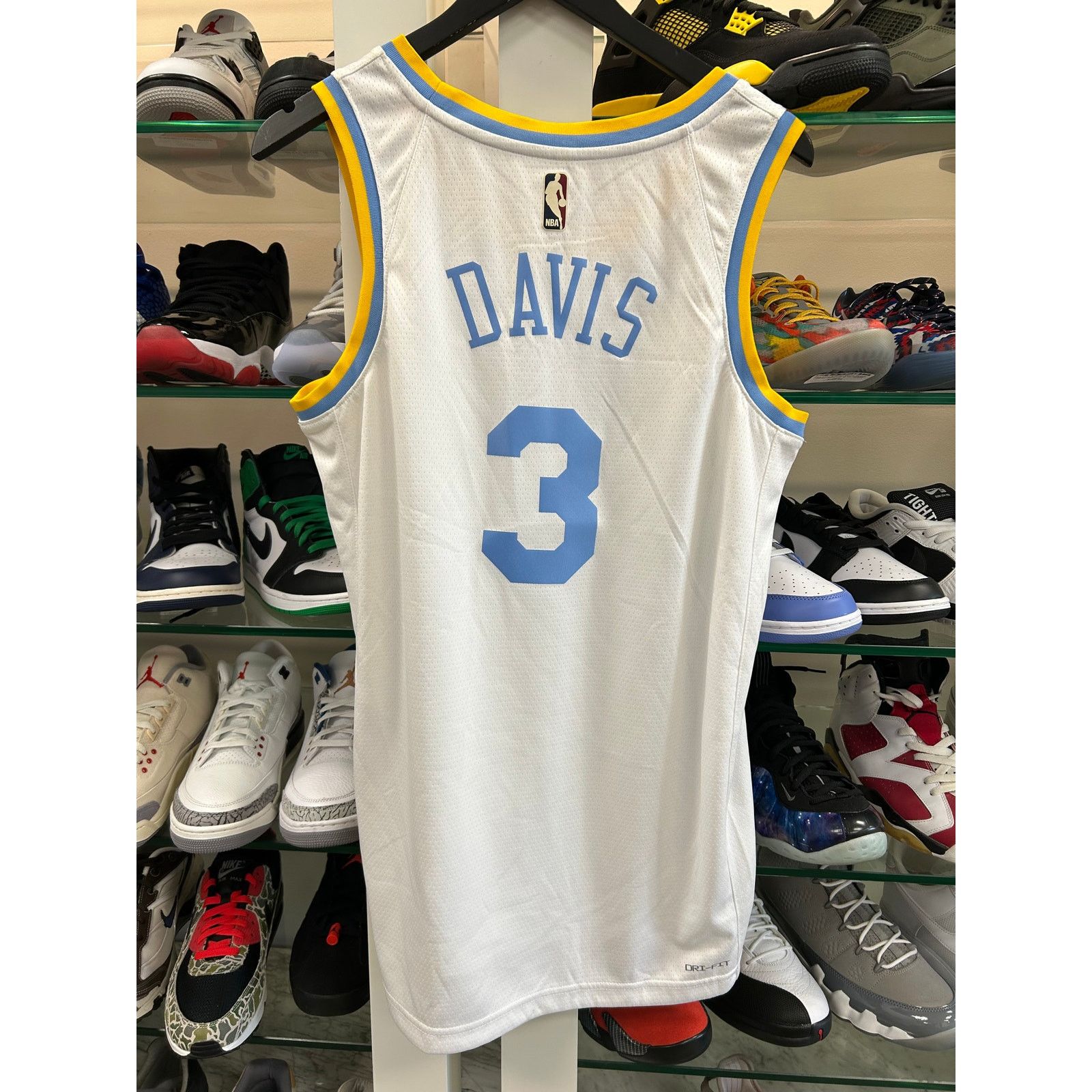 Nike Los Angeles Lakers Classic Edition jersey #3 Anthony Davis M Size US M / EU 48-50 / 2 - 2 Thumbnail