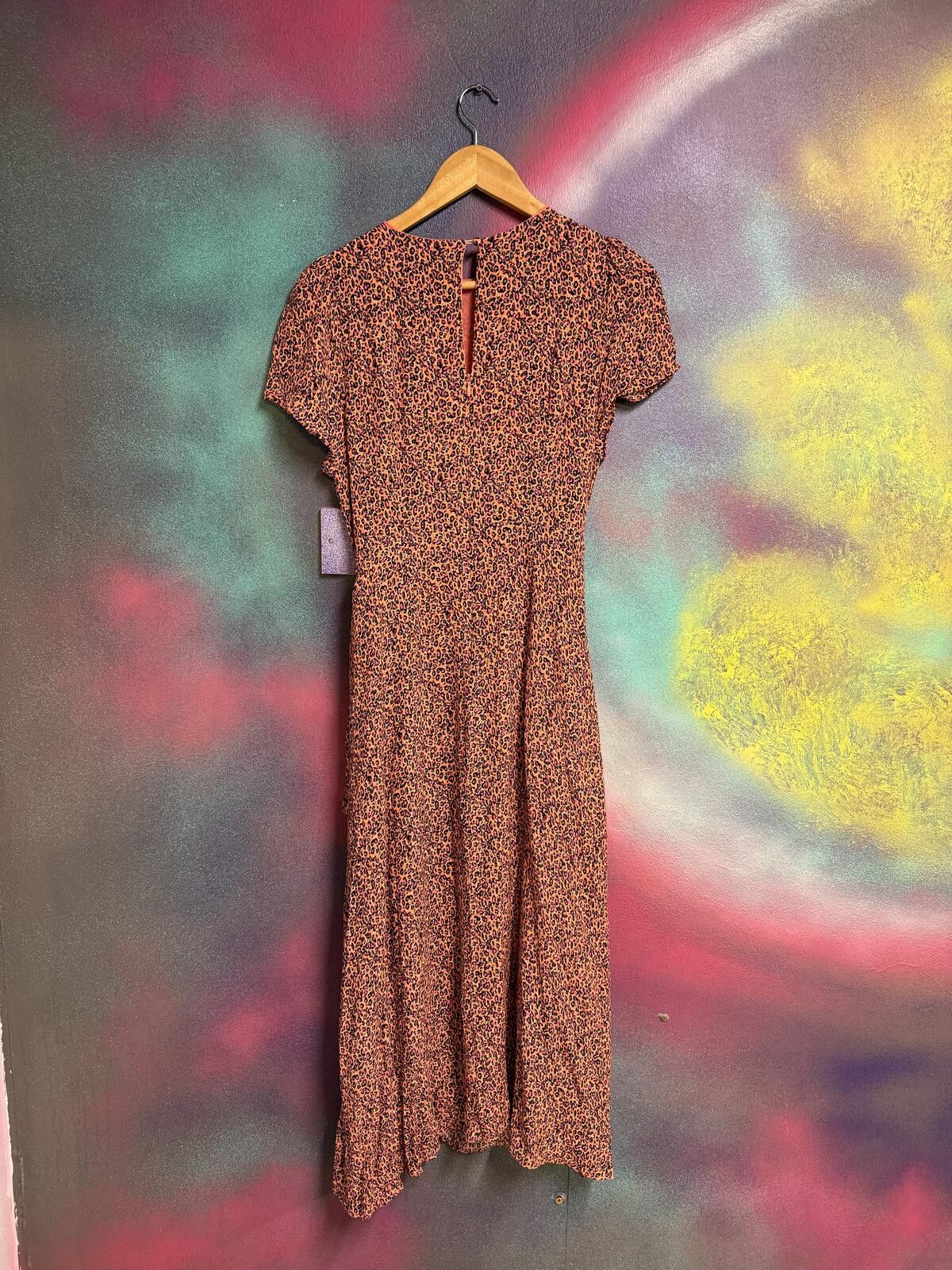 Other Mint velvet leopard print short sleeve wrap Midi Dress Size M / US 6-8 / IT 42-44 - 5 Thumbnail
