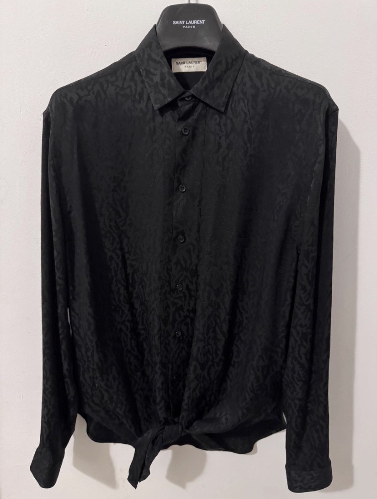 Saint Laurent Paris SLP 20FW Runway Silk Tone-on-Tone All-Over Thorn Print Shirt Size US M / EU 48-50 / 2 - 3 Thumbnail
