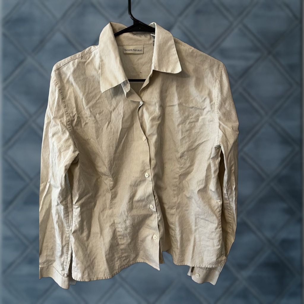 Banana Republic Banana Republic Shirt Womens Size Large Beige Striped Long Sleeve Button Shirt Size L / US 10 / IT 46 - 1 Thumbnail