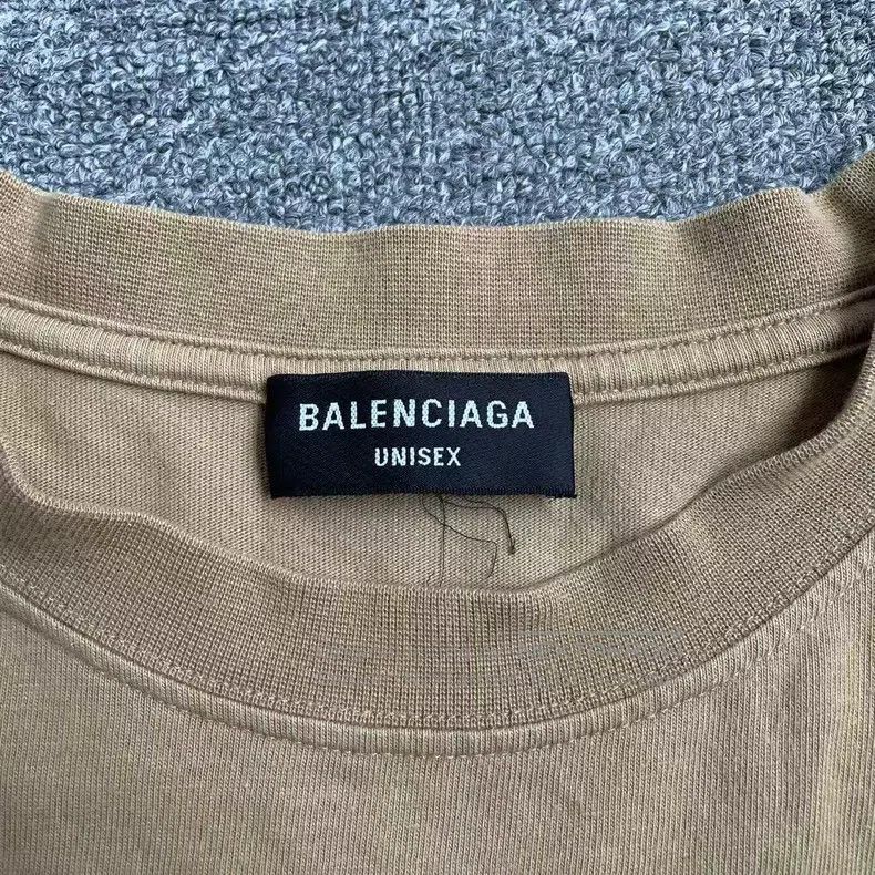 Balenciaga Balenciaga Embroidered reversed letter logo short-sleeve Size US M / EU 48-50 / 2 - 5 Thumbnail