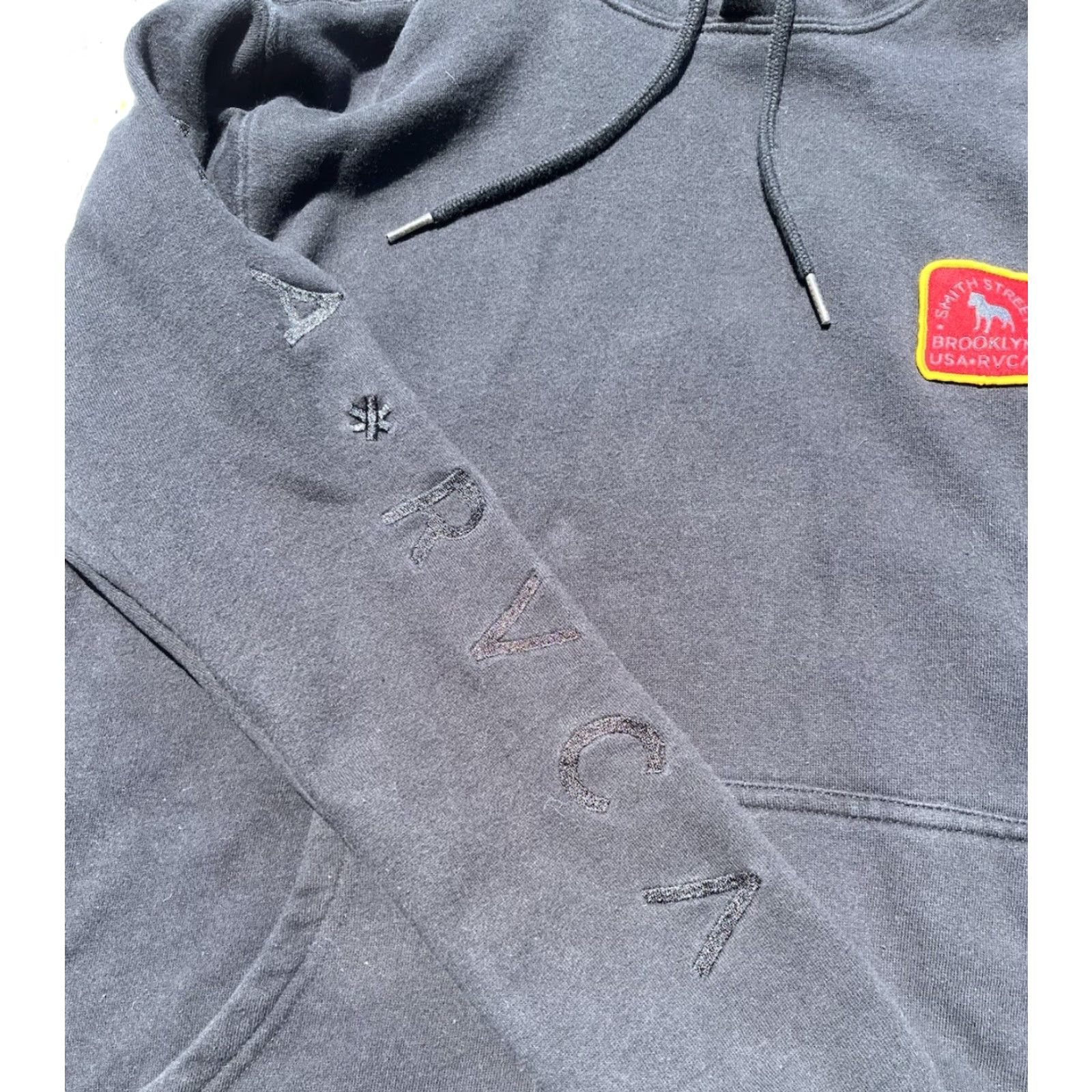 RVCA RVCA x Smith Street Hoodie Black Spell-Out Logo S Men’s Pullover Sweatshirt Size US S / EU 44-46 / 1 - 5 Thumbnail