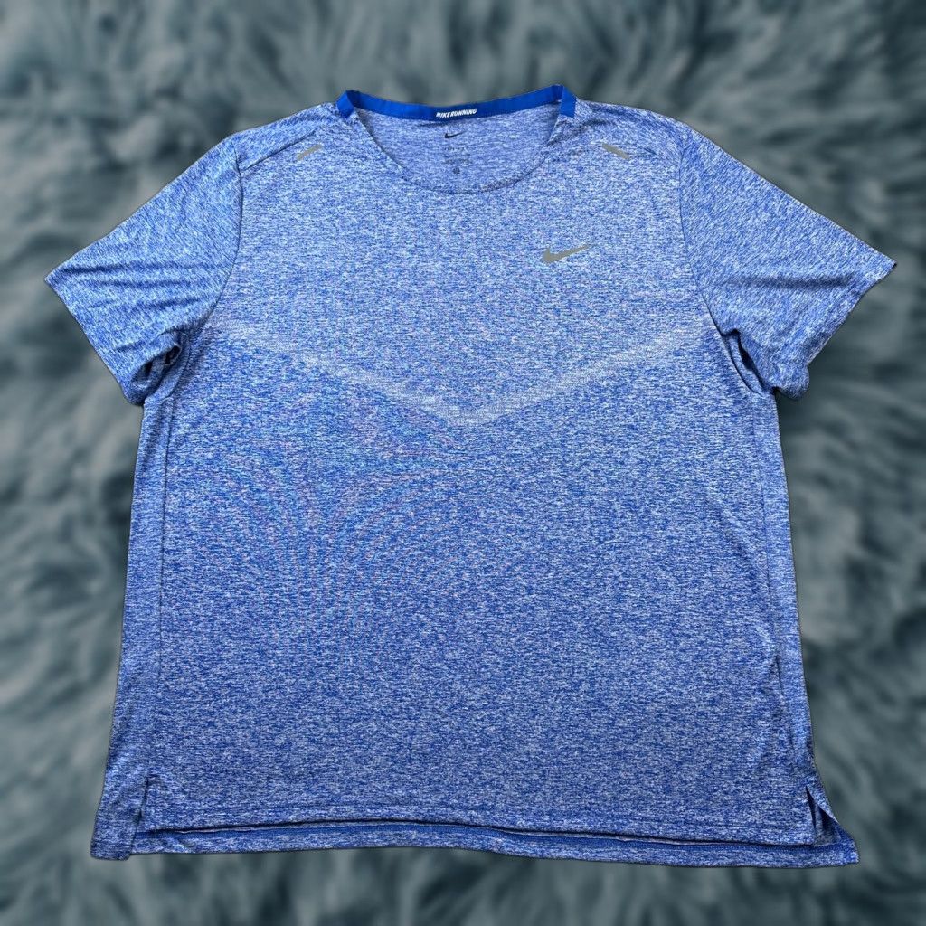 Nike Nike Shirt Mens Extra Large Blue Dri-Fit Running Marathon Gym Rise 365 Size US XL / EU 56 / 4 - 1 Thumbnail