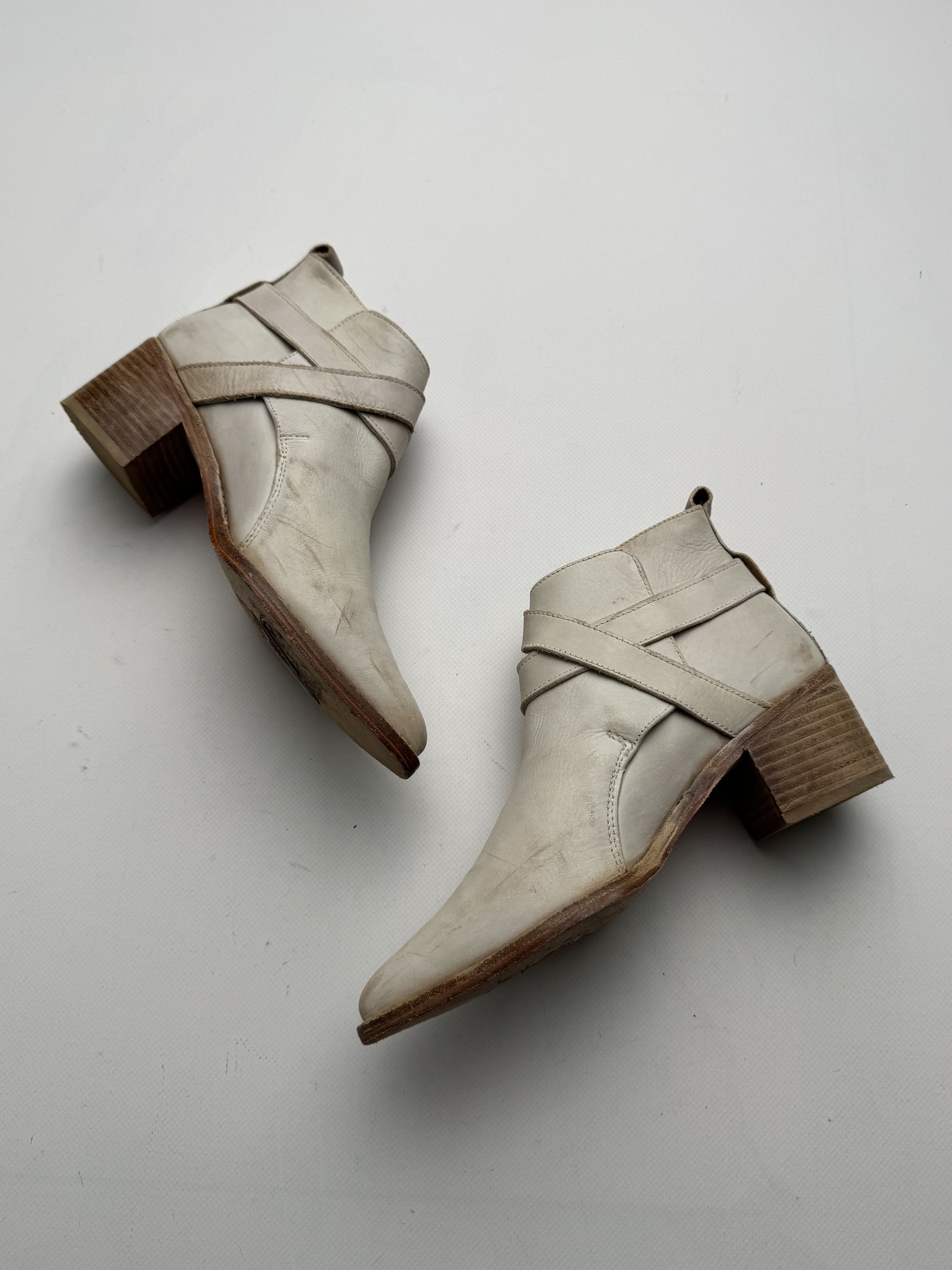 Vintage Leather Ankle Boots Buckle Strap Block Heel Casual E2 Size US 6 / IT 36 - 3 Thumbnail