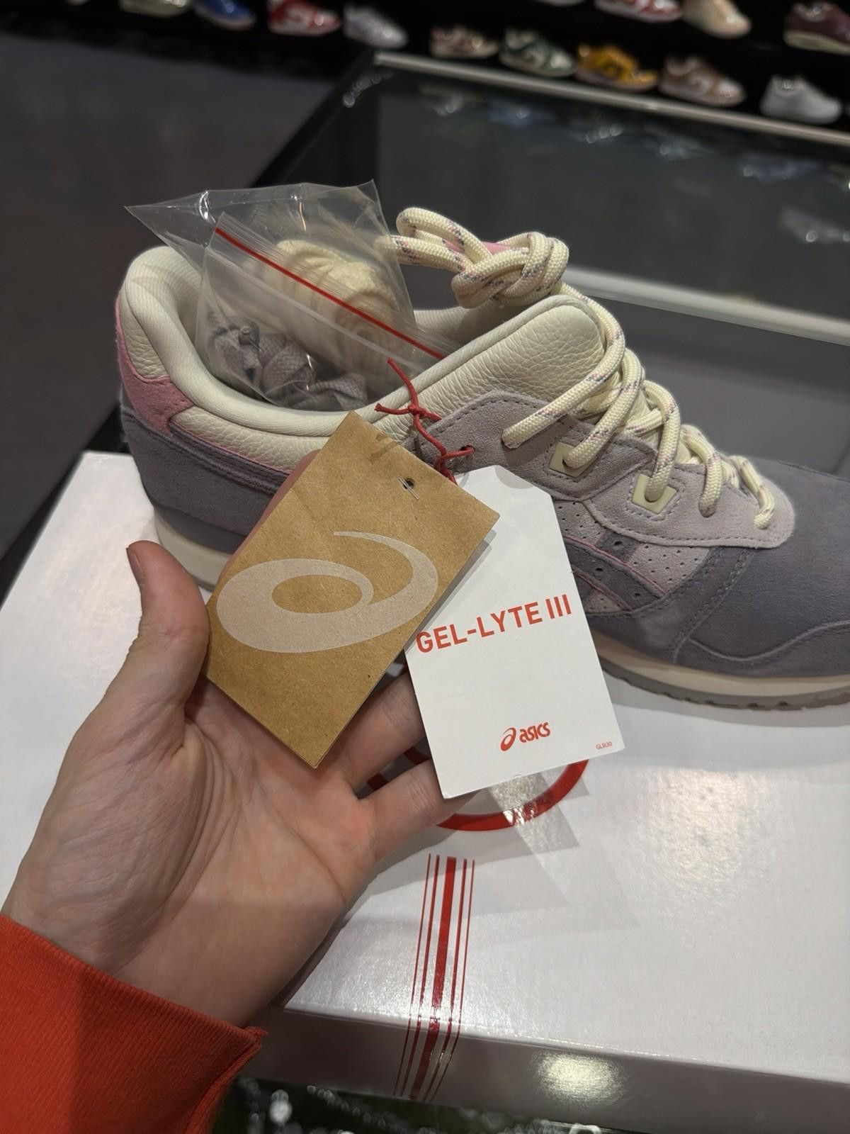 Asics Size 11.5 - ASICS GEL-Lyte III OG x END Pearl 2020 Brand New Size US 11.5 / EU 44-45 - 12 Thumbnail