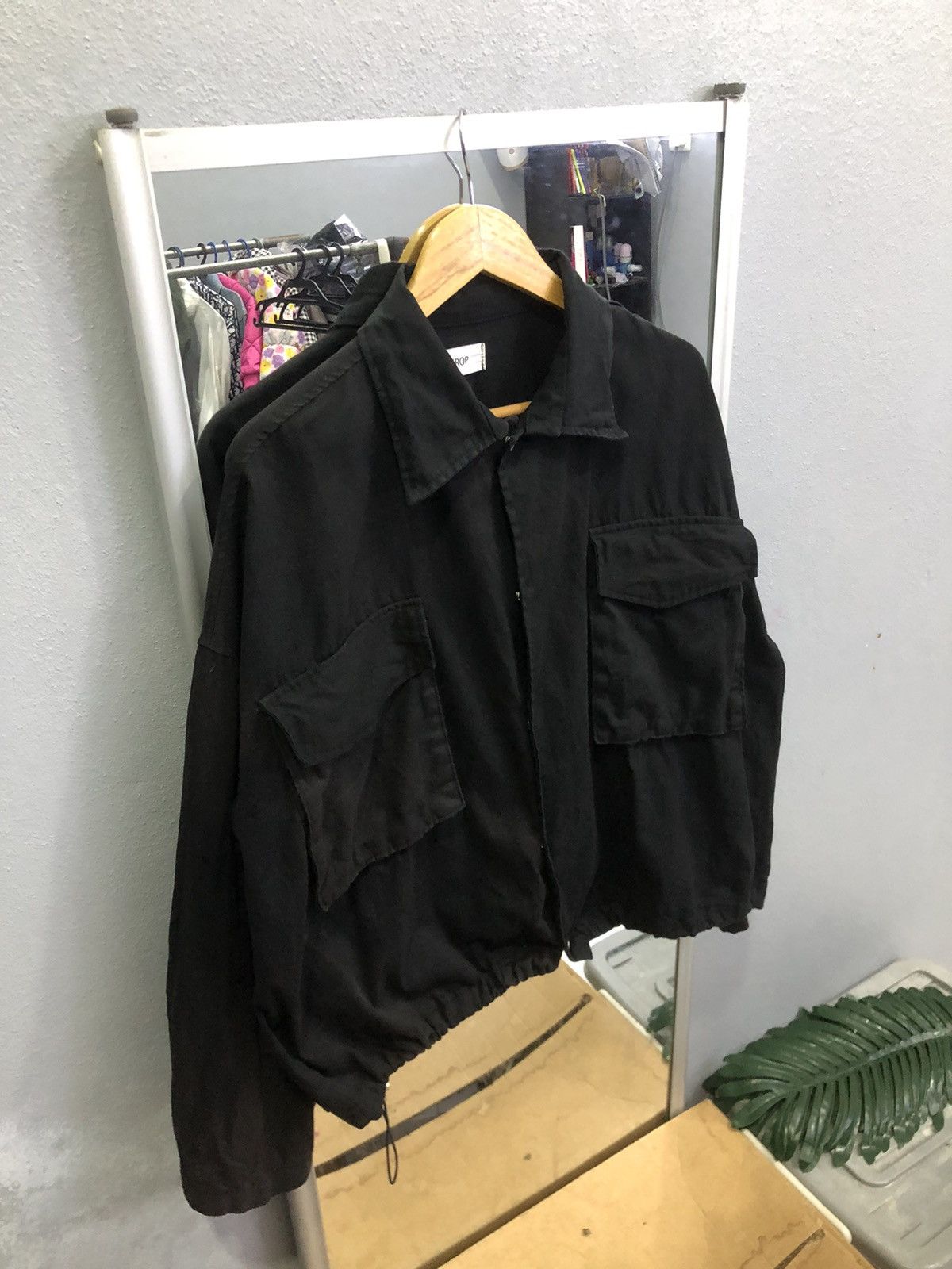 Helmut Lang CROP Black Utility Field Jacket Boxy Fit Drawstring Hem Size US L / EU 52-54 / 3 - 3 Thumbnail