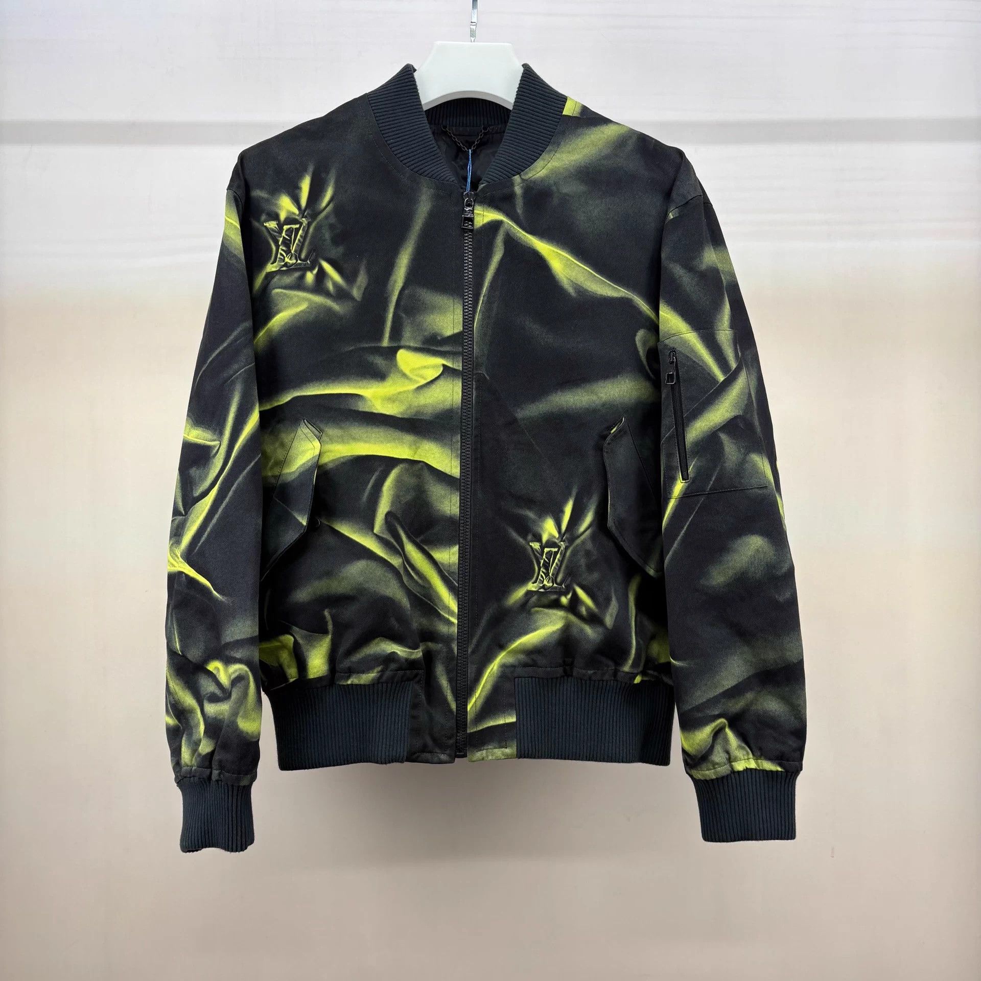 Louis Vuitton LV tie-dye logo baseball jacket size 48 all-over monogram Size US M / EU 48-50 / 2 - 1 Thumbnail