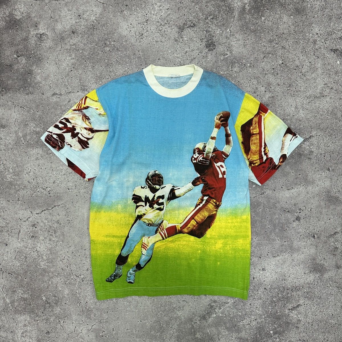 Vintage Vintage 90s American Football AOP rare tee AllOverPrint y2k Size US M / EU 48-50 / 2 - 1 Thumbnail
