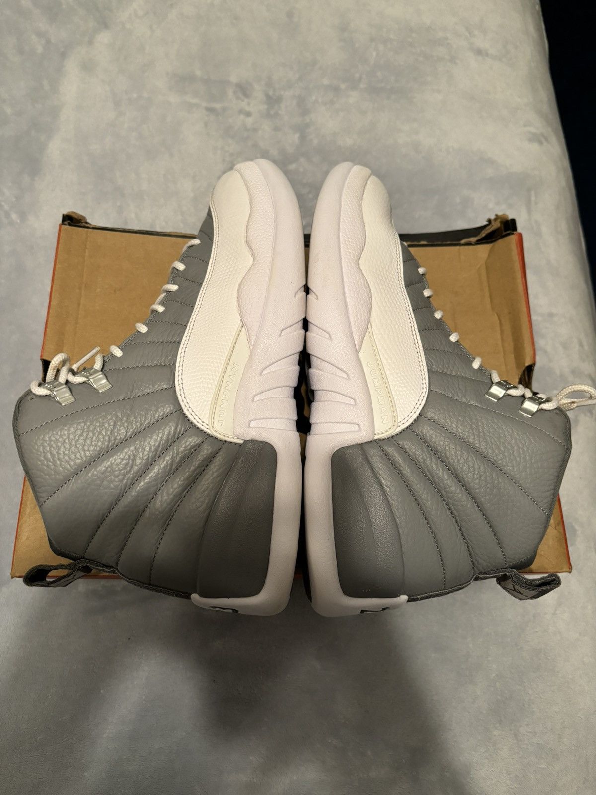 Jordan Brand Jordan 12 Retro Stealth 2022 Size 10.5 Size US 10.5 / EU 43-44 - 3 Thumbnail