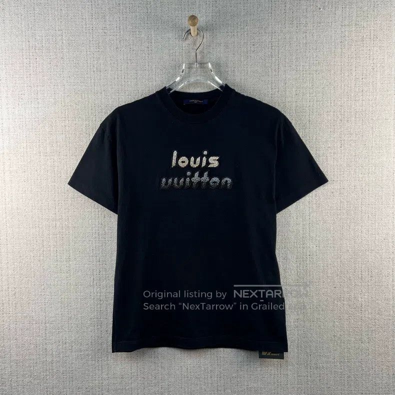 Louis Vuitton Louis Vuitton FW23 Beaded logo Embroidered Crew Neck Short Size US XS / EU 42 / 0 - 1 Thumbnail