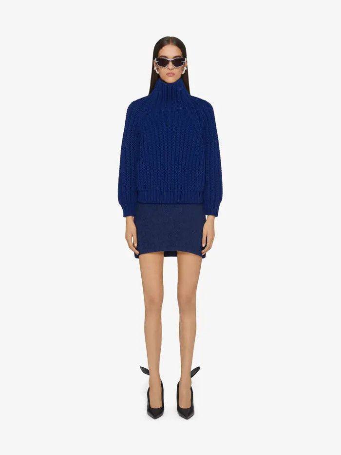 Givenchy o1w1db10326 Funnel Neck Wide Short Sweater in Blue Size L / US 10 / IT 46 - 5 Thumbnail