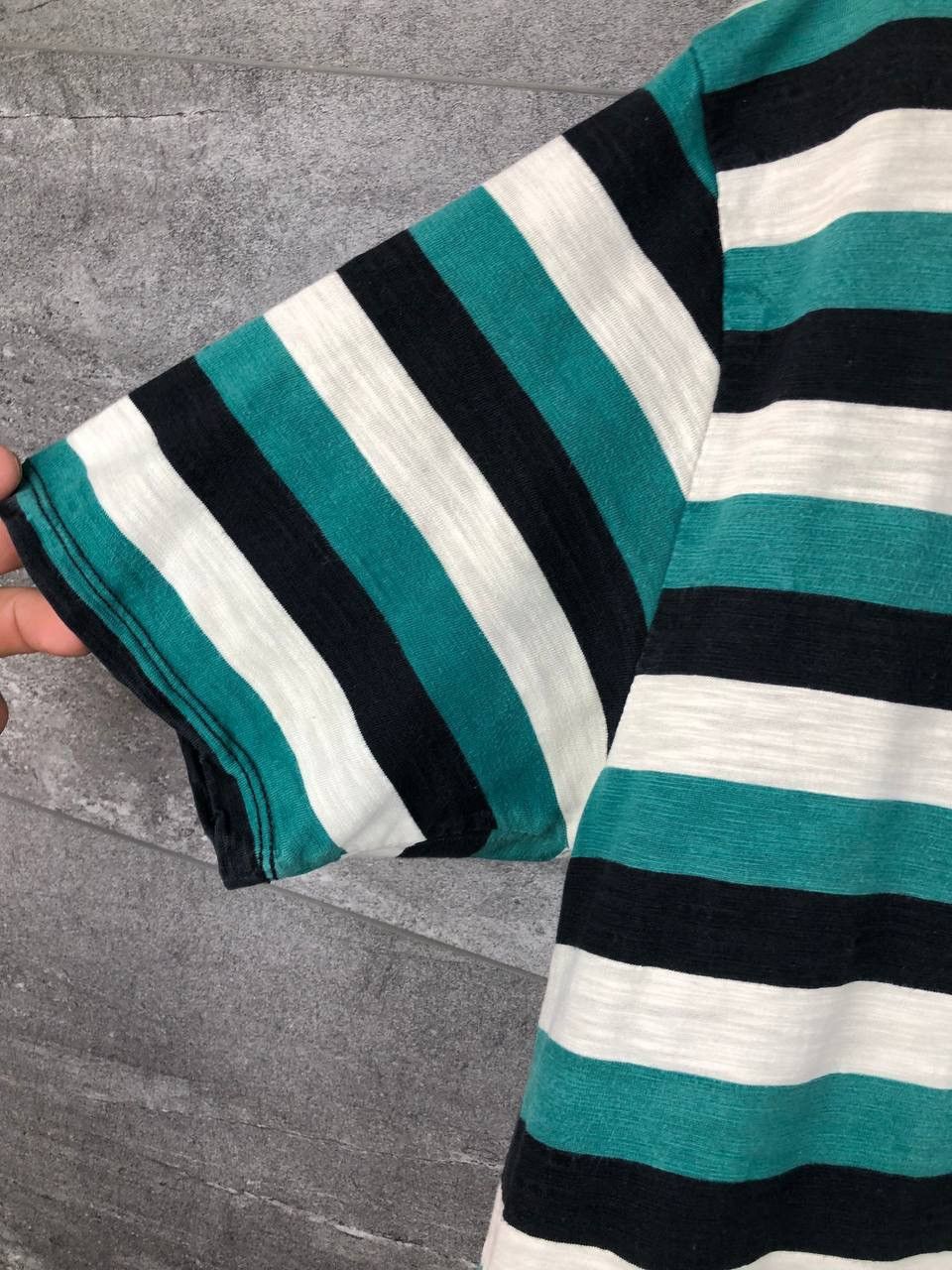 Guess Vintage Guess Los Angeles Striped Logo Embroidered t shirt Size US M / EU 48-50 / 2 - 10 Thumbnail